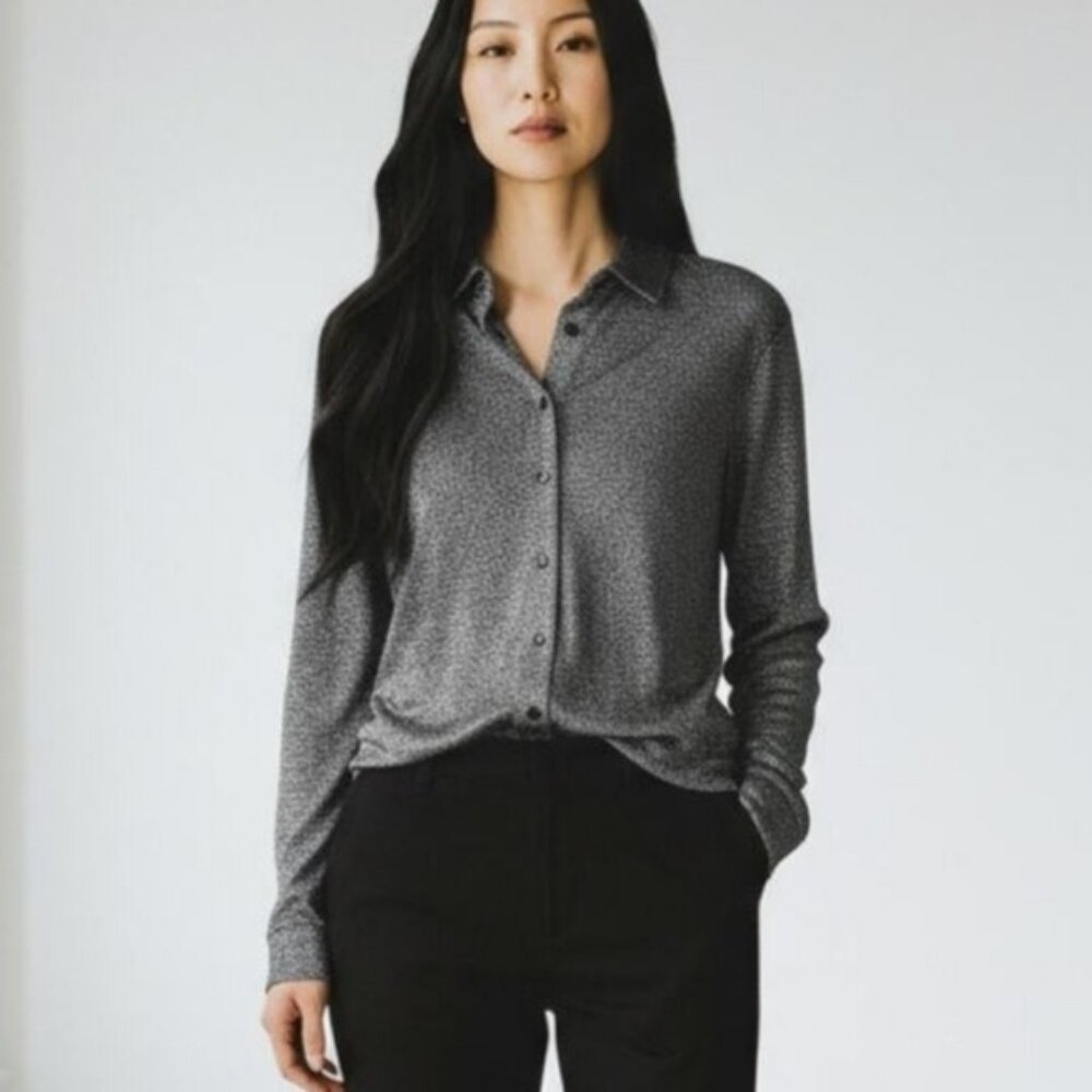 Knot Sisters Shimmer Long Sleeve Collared Button Up Shirt Medium New